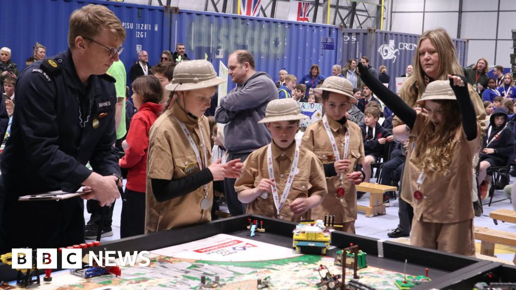 bbc.co.uk - Tamsin Melville - Cornish pupils build Lego robots to solve engineering problems