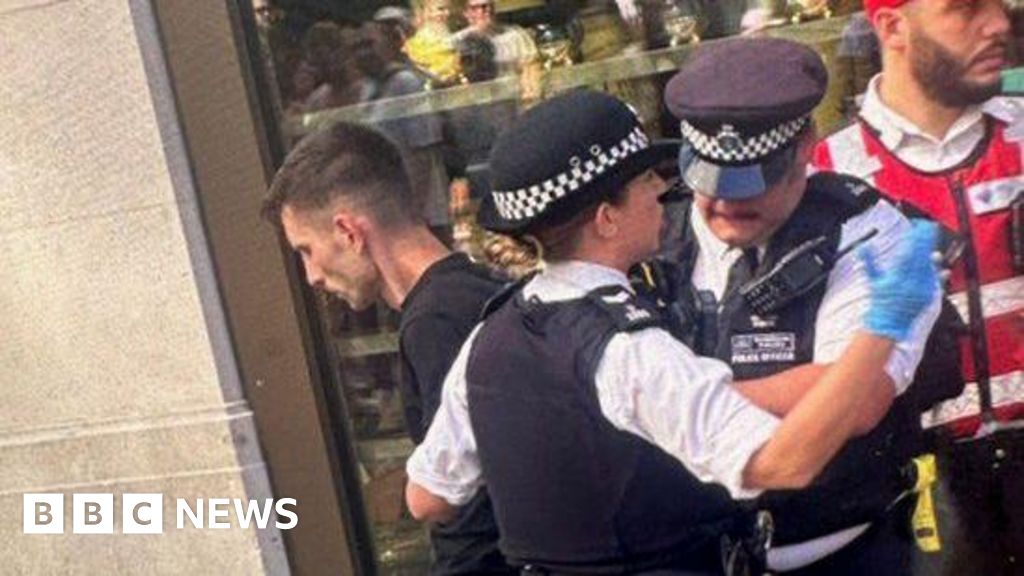 Man admits stabbing girl, 11, in Leicester Square