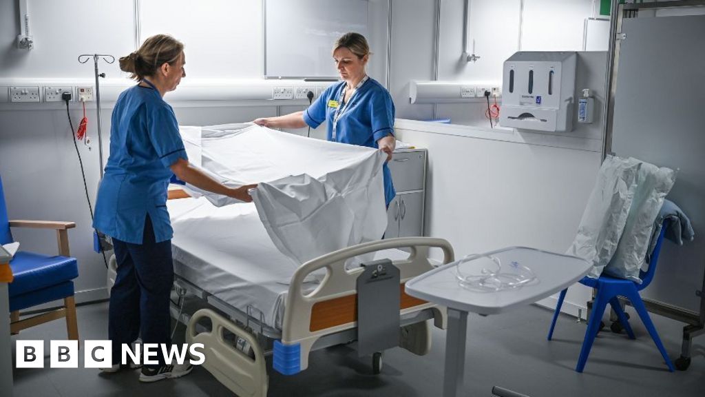 NHS Scotland nurses and healthcare staff offered 5.5% pay increase