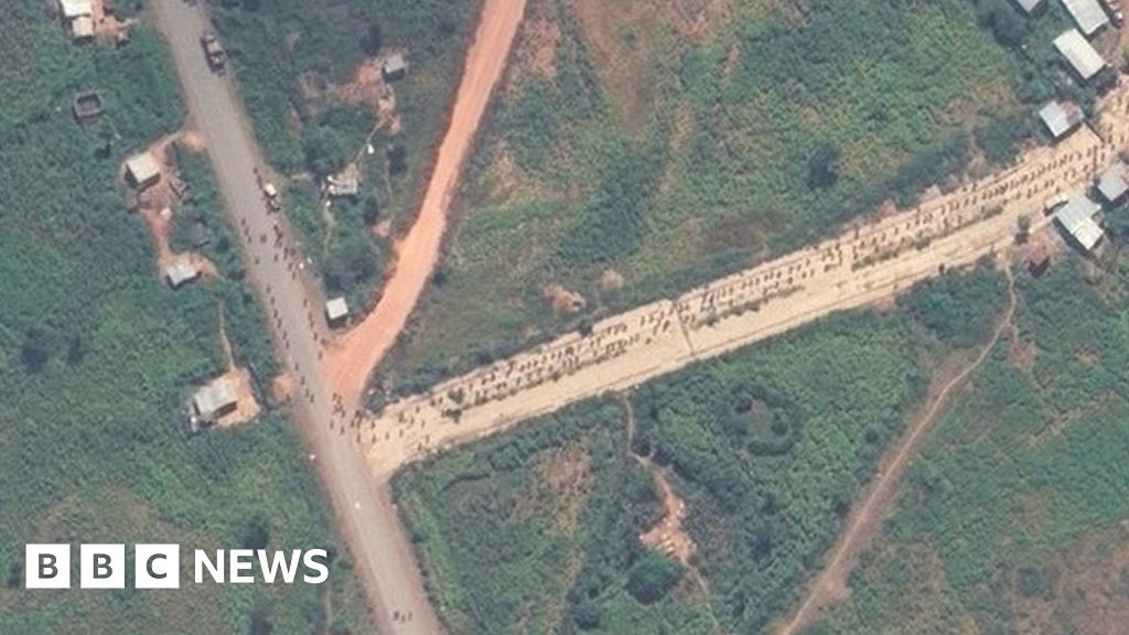 Ethiopia’s Tigray war: Satellite images capture troop build-up near Eritrea border