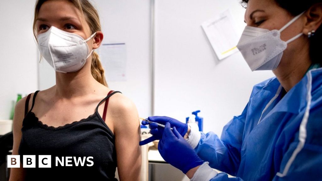 Covid: Austria introduces lockdown for unvaccinated