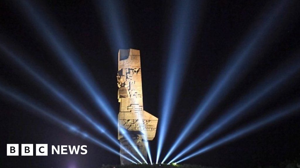 World War Two Sirens sound to commemorate start of war BBC News