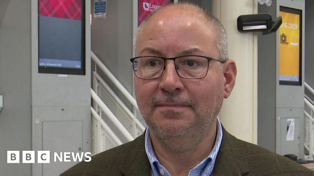 Loganair has 'very positive' talks over Guernsey-Jersey air route