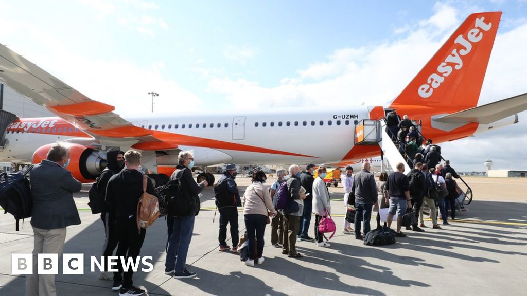 EasyJet chief operating officer resigns