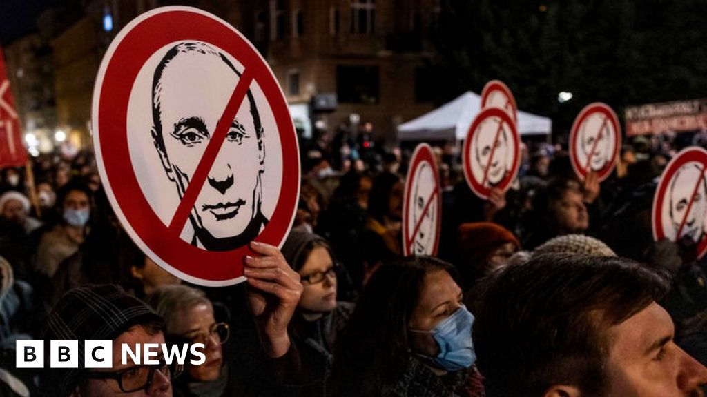 Russian anger as Senator Lindsey Graham calls for Putin's assassination -  BBC News