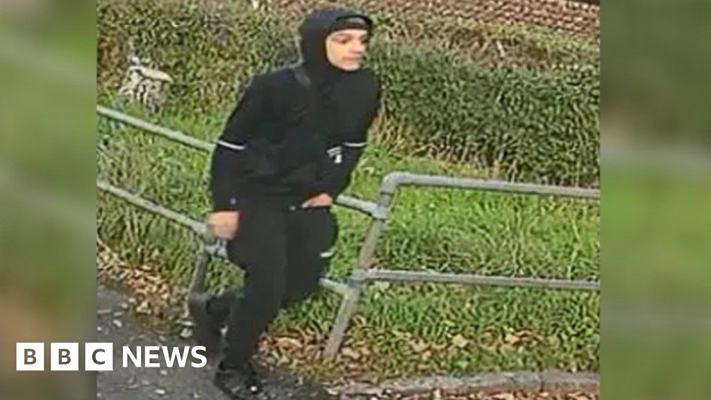 'Pyrotechnic device' posted through Bristol letterbox BBC News