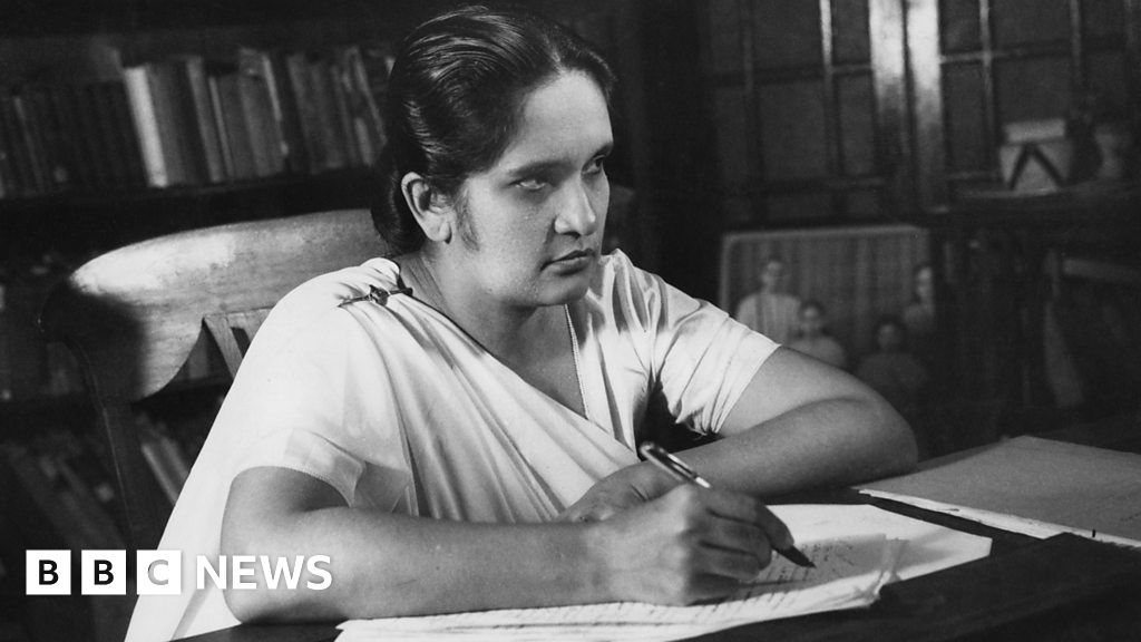 My Trailblazing Mother The World s First Woman Prime Minister