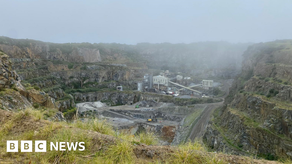 Proposal to move Guernsey quarry to Chouet Headland BBC News