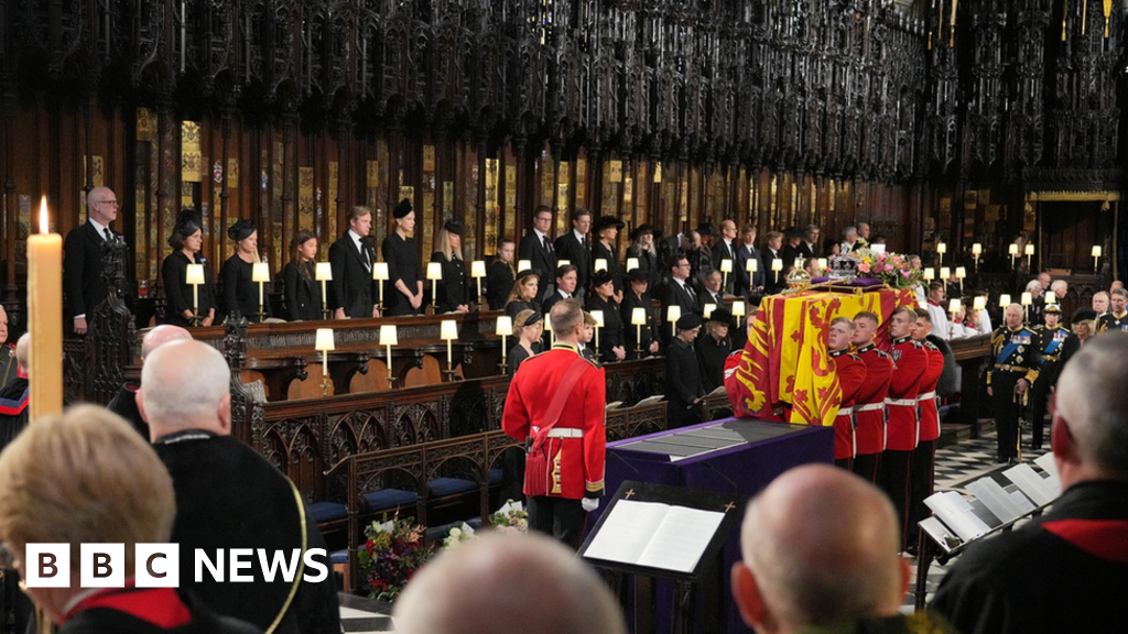 Queen's ‘unstinting service' honoured in Windsor