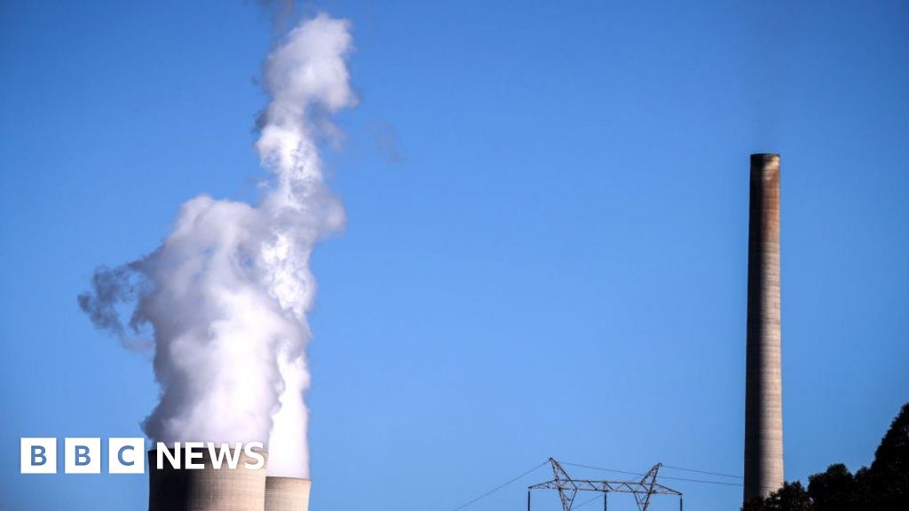 Carbon emitters 'failing to disclose climate risks'