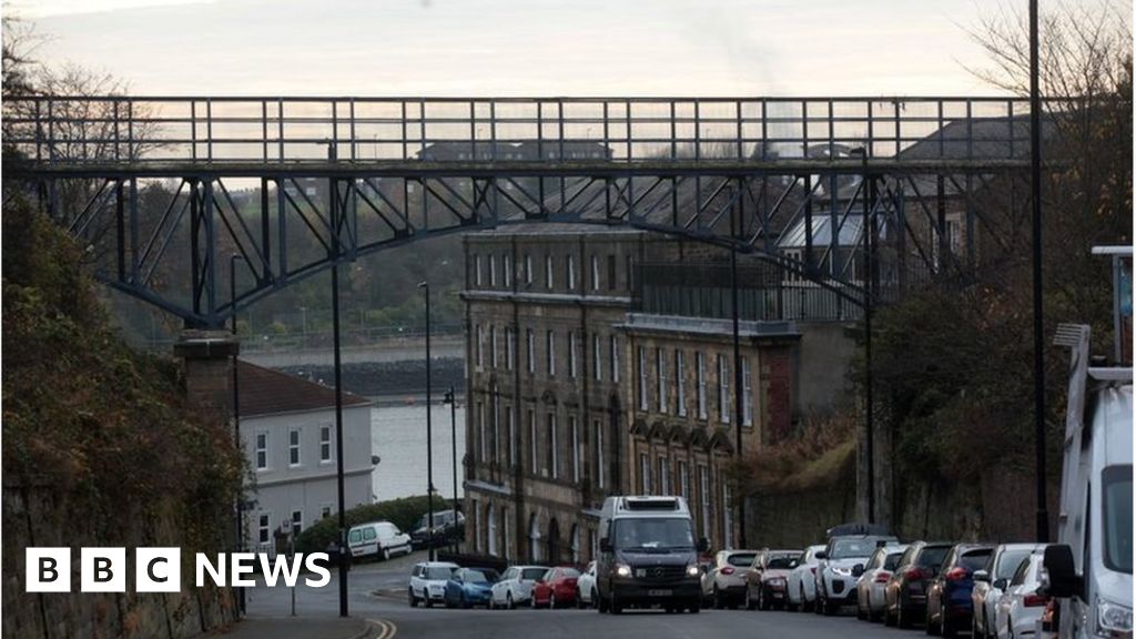 North Shields' saved footbridge to be assessed for repairs BBC News