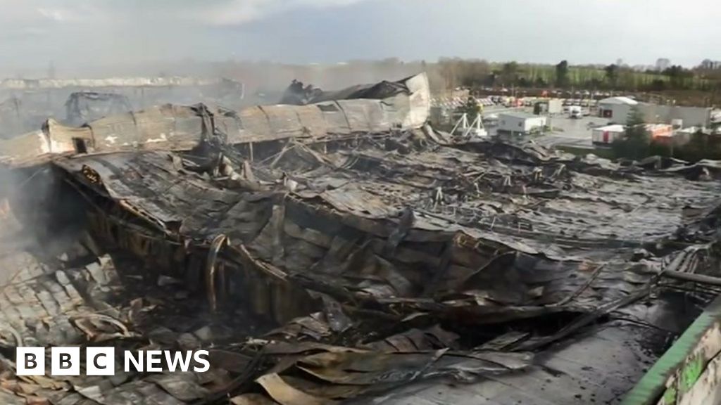 Ocado warehouse fire in Andover finally out BBC News