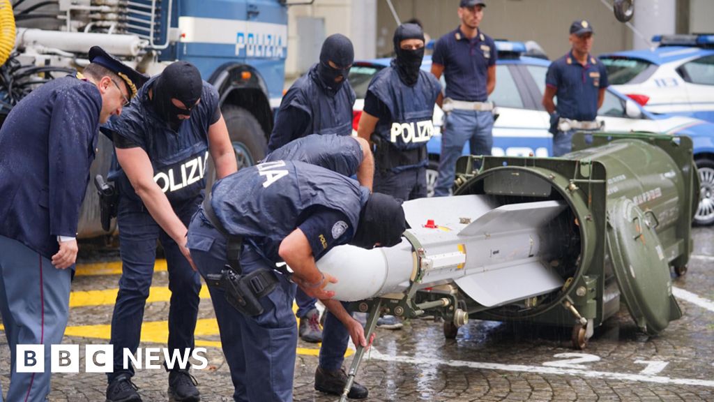 Italy seizes missile in raids on far right