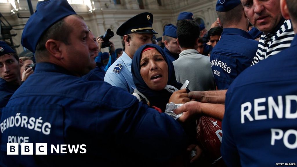 Migrant Crisis: Germany 'can Take 500,000 Asylum Seekers A Year' - BBC News