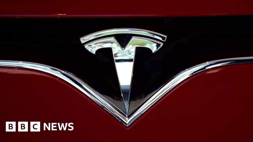 Tesla изтегля повече от два милиона коли, след като американският