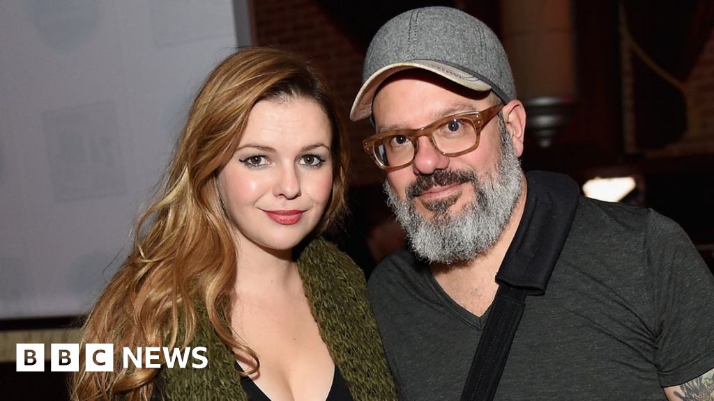 Amber Tamblyn Believes Husband David Cross S Accuser In Race Row Bbc News