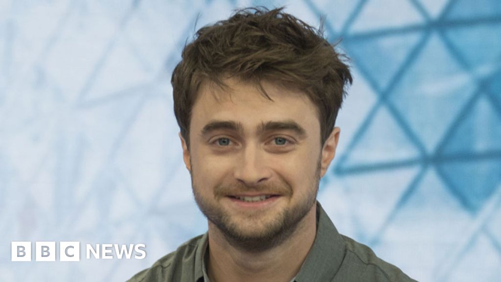 Daniel Radcliffe Came To Aid Of Mugging Victim Bbc News