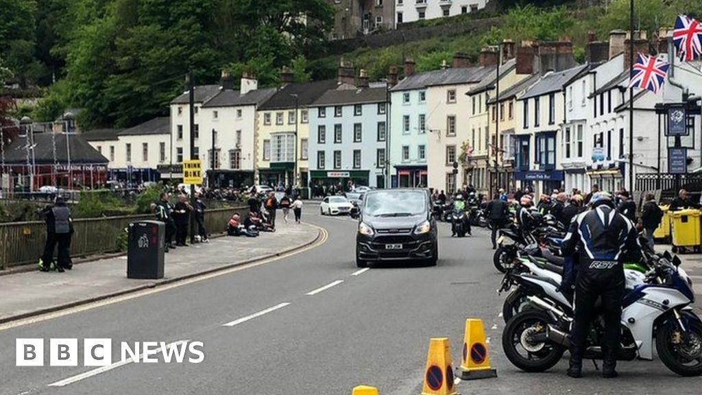 Coronavirus Matlock Bath 'crying for help' over crowds