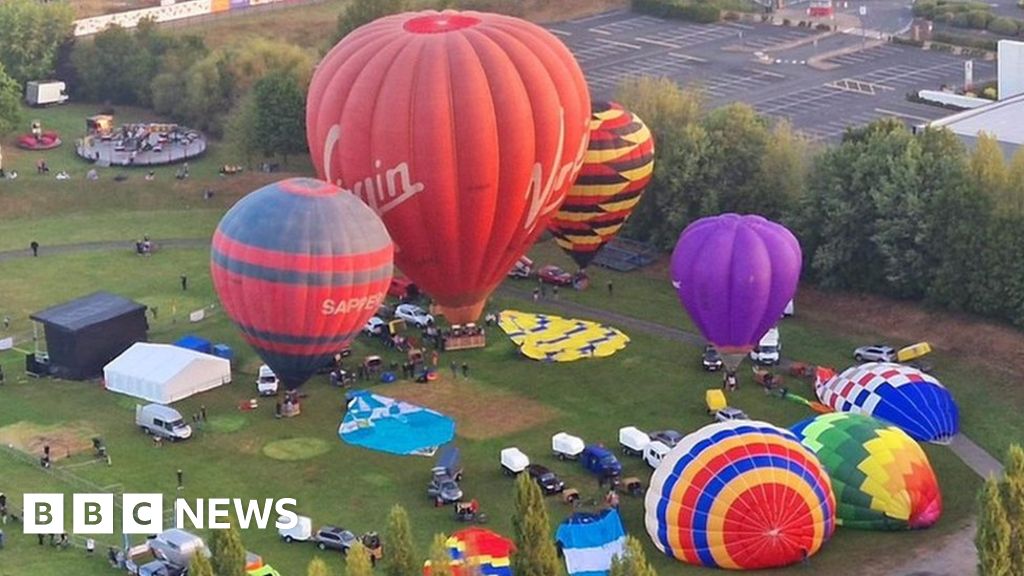 Flights cancelled but Telford's balloon fiesta 'fabulous' BBC News