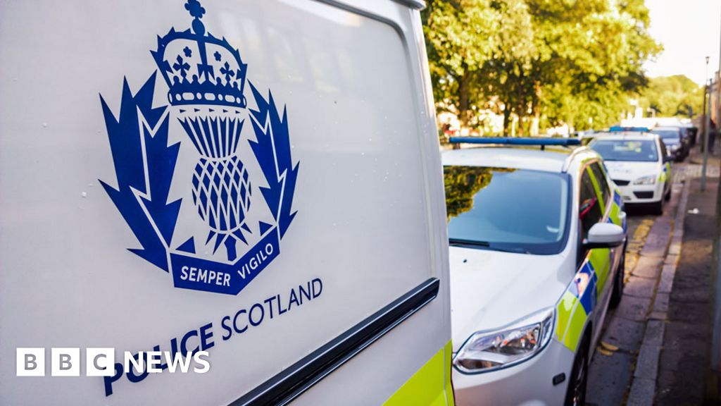 Breaking Torched Car Discovered Near Gunfire Incident In Edinburgh - c7omor0