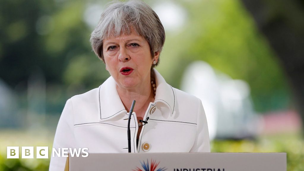 Theresa May Defends Customs Brexit Backstop Bbc News