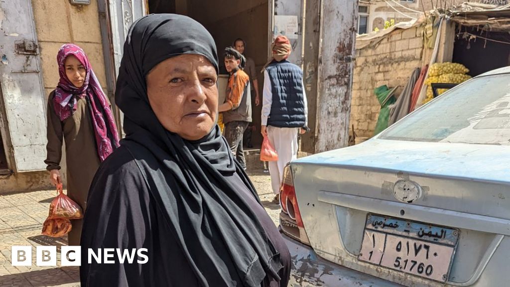 Yemen war: Women facing daily struggle to survive