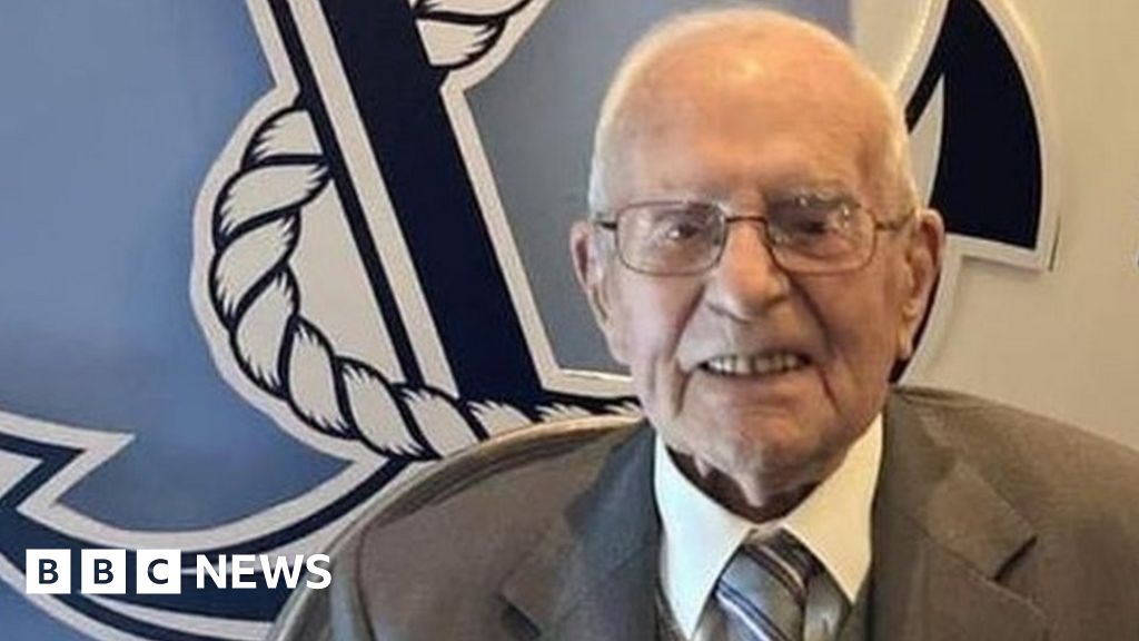 World War Two sailor feared dead in torpedo attack turns 100 - BBC News