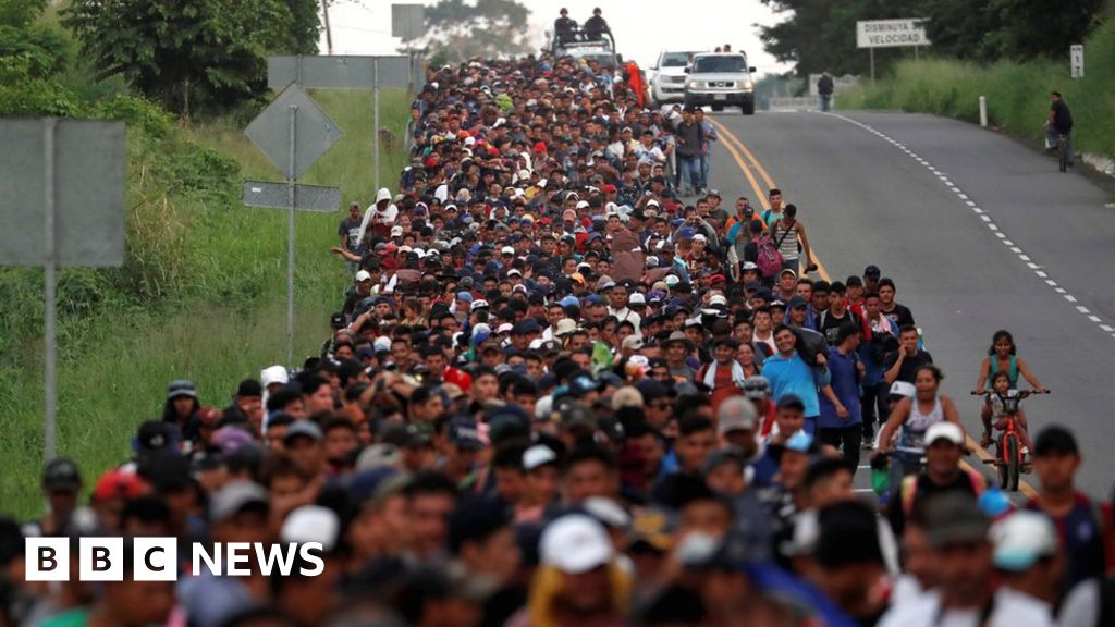 Migrant caravan Mexico bus transportation offer withdrawn BBC News