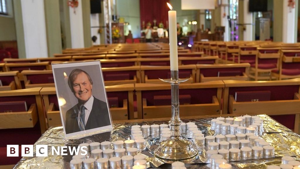 Sir David Amess death: Jo Cox's husband had 'physical reaction' to killing