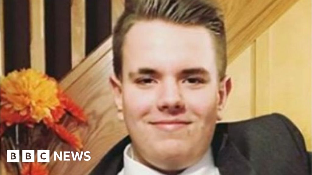Jackson Gibbons died after taking ecstasy pills at Bristol club - BBC News
