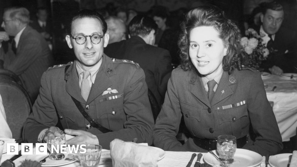 Somerset spy Odette Hallowes remembers Nazi torture