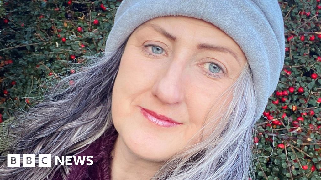 Cost of living crisis Castle Douglas' budget supermarket battle BBC News