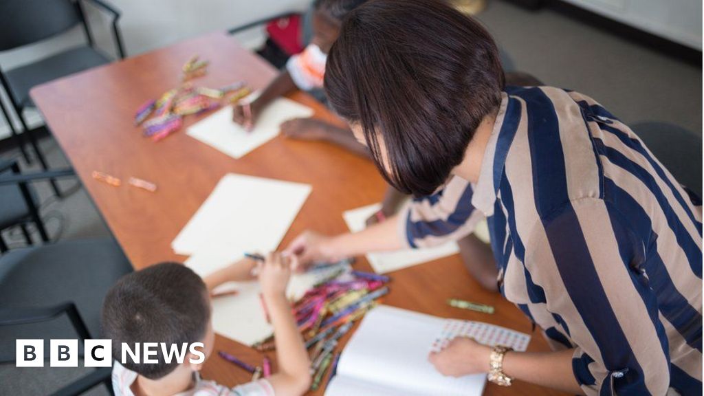 Bristol Child case workers 'would rather stack shelves' due to stress