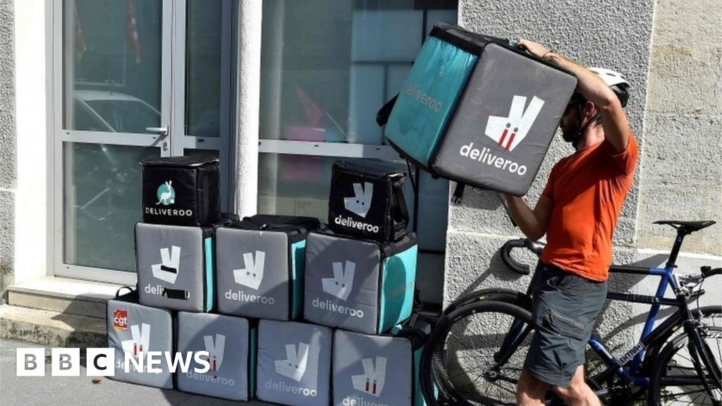 Court rules Deliveroo drivers cannot be unionised