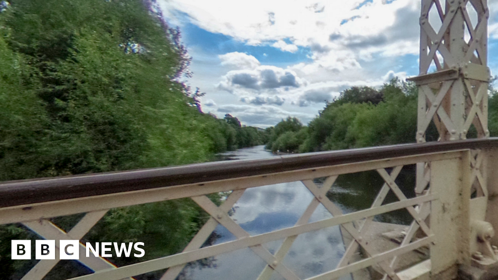 Extra patrols after woman raped on river path in Hereford - BBC News