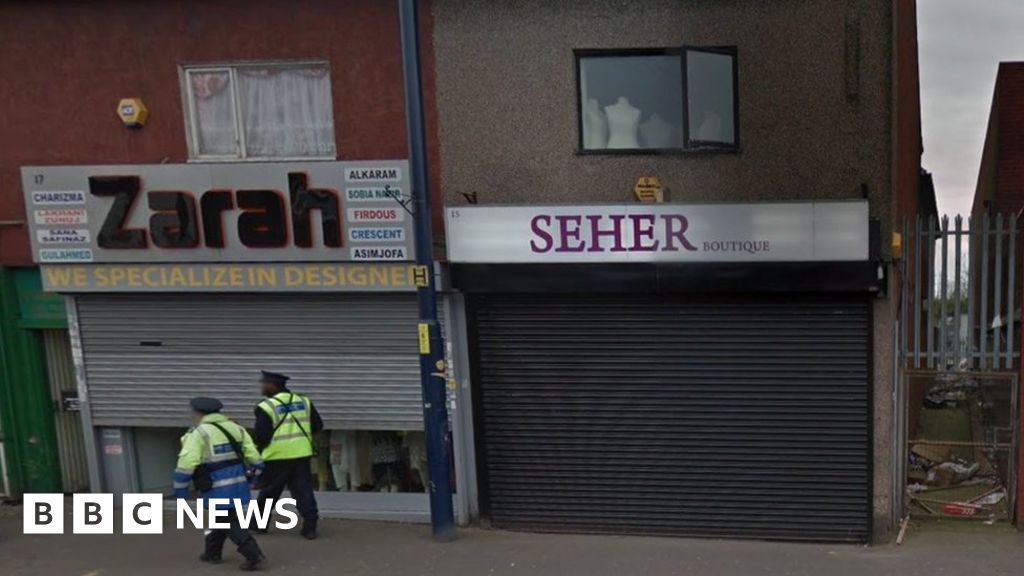 Alum Rock bridal shop fight Investigations continue - BBC