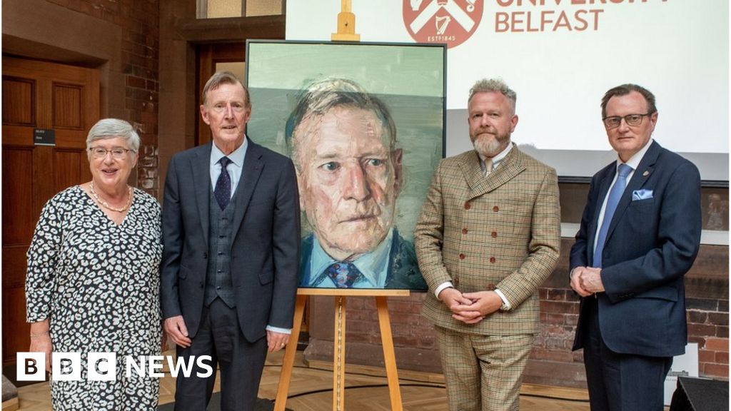大衛-特林布爾畫像在女王大學揭幕