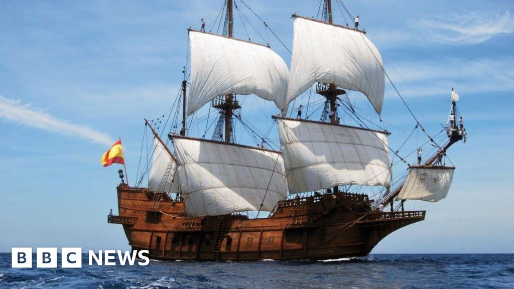 Replica 17th century Spanish warship to dock in London