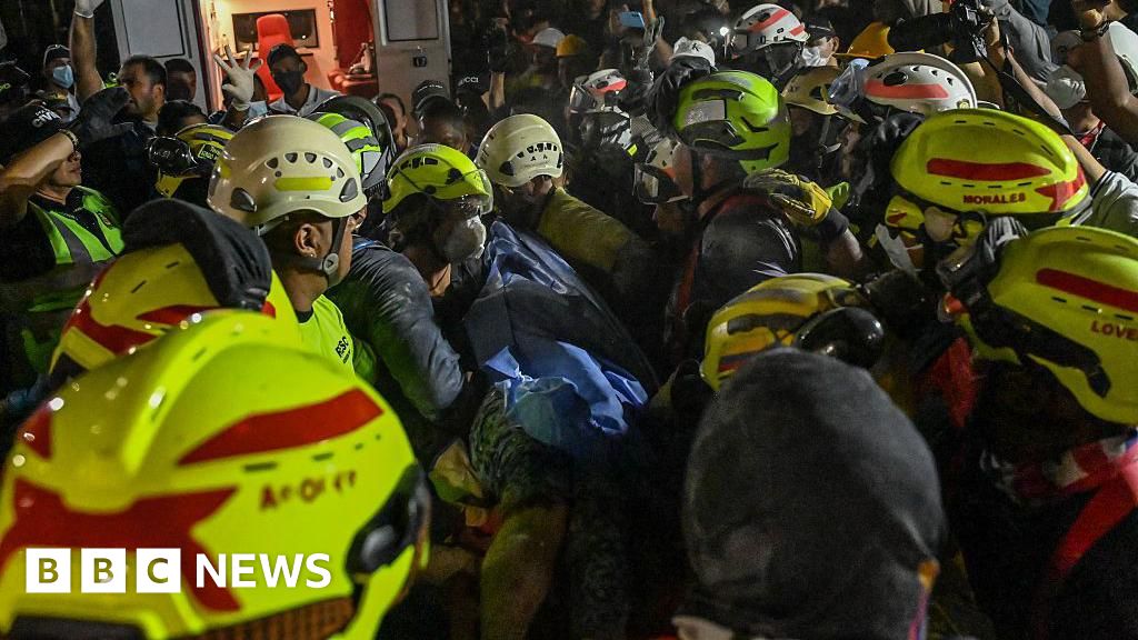 Woman rescued alive 36 hours after Colombia quake
