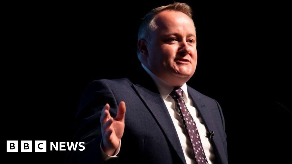 Welsh Labour Support Declines Amid Three-Way Senedd Competition