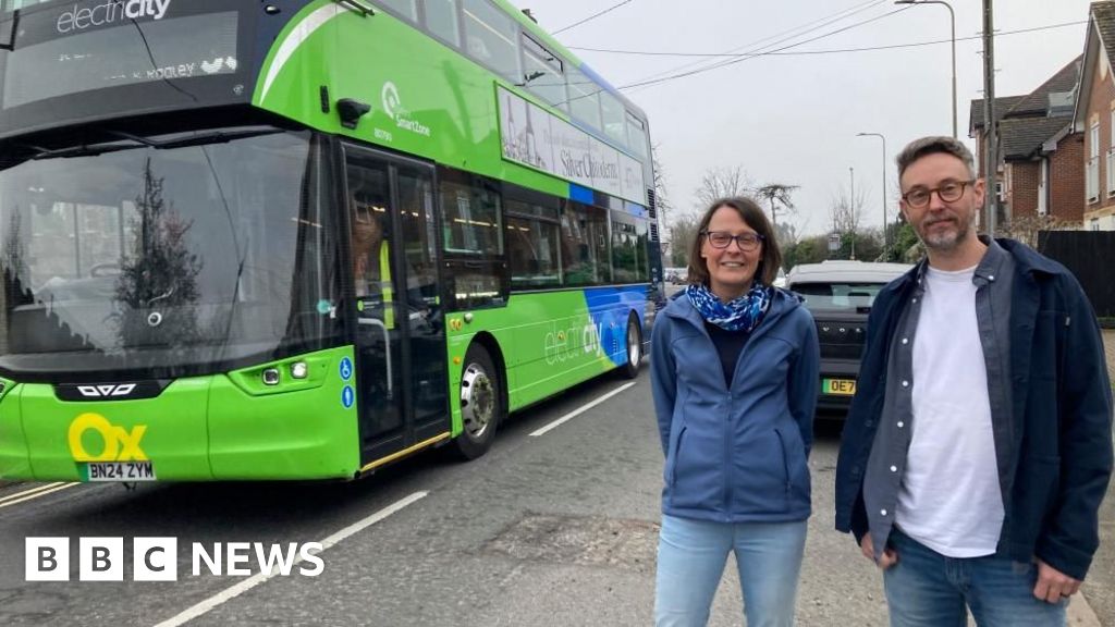 Neighbours angry at parking ban to speed up buses