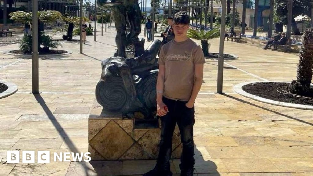 Electric bike: Porth hit and run robbery teen scared to ride again
