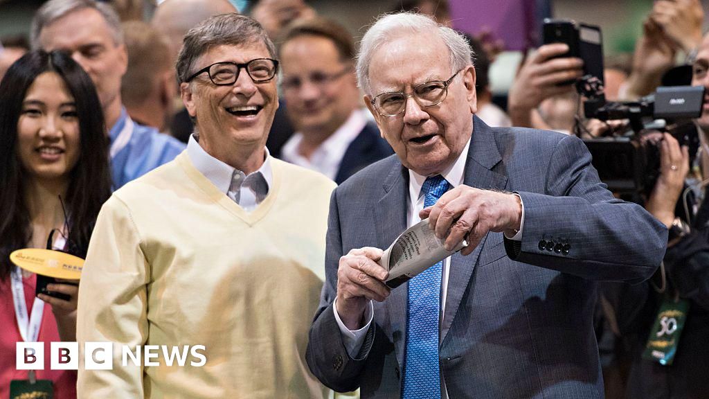 Buffett calls Bill Gates relationship with Epstein 'distasteful'
