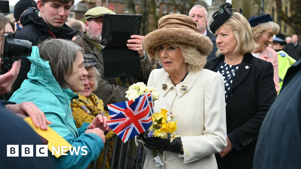 The Queen outside Worcester Cathedral.