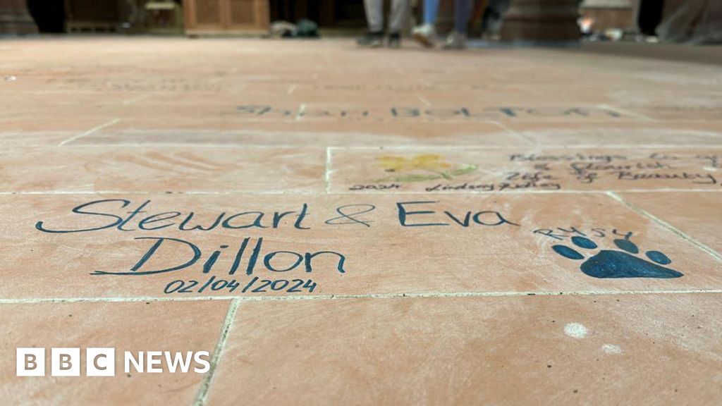 Hundreds sign names in Manx cathedral time capsule project - BBC News