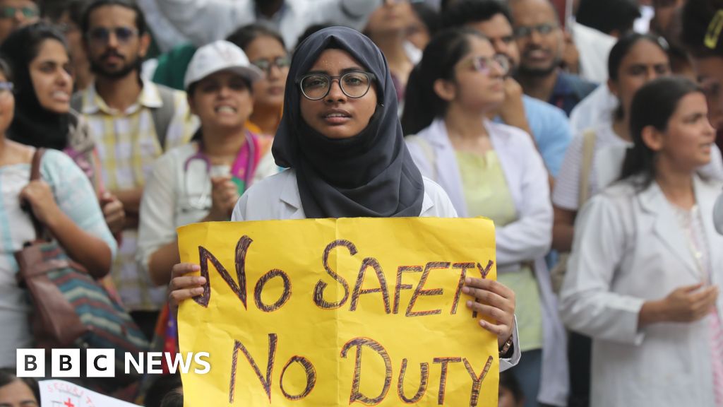 India: National strike held over doctor’s rape and murder