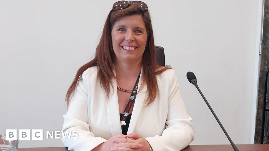 Council To Support Workers With Endometriosis