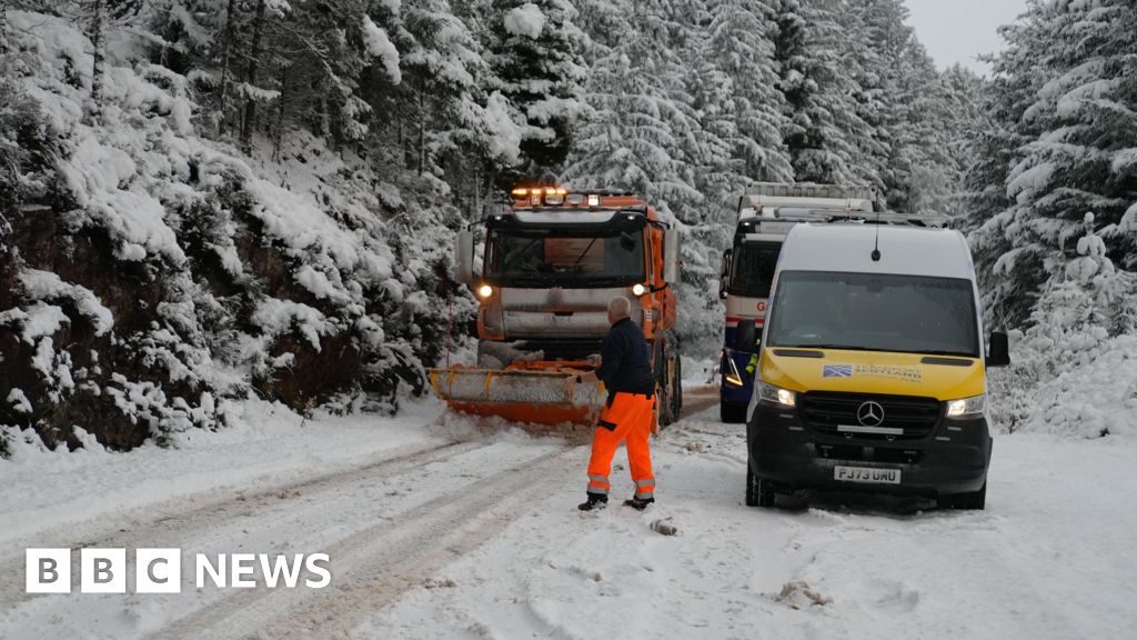 Storm Bert: Police warn against road travel on Saturday