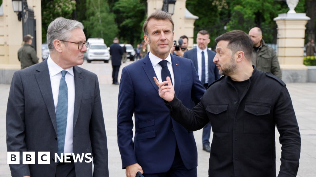European leaders rush to US to help Ukraine avoid 'capitulation'