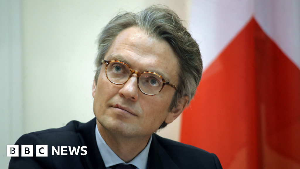 Sweden's national security adviser quits over Grindr images